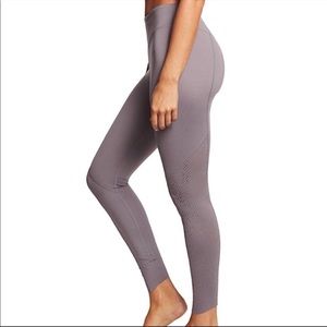 Varley Chester High Rise Laser Cut Leggings in Excalibur Small